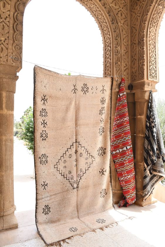 Handmade Vintage Amazigh Rugs Collection ⴰⴼⵓⵍⴽⵉ. FREE SHIPPING