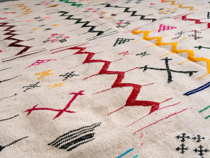Handmade Amazigh Kilim Rug Tighassaline. FREE SHIPPING