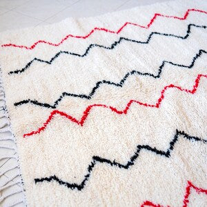 5x8 ft Handmade Amazigh Rug Azilal ⵢⴰⵣ. FREE SHIPPING