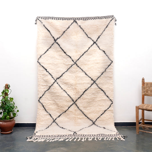 5x8 ft Handmade Rug Amazigh Beni Ourain ⵉⵍⵍⵉ. FREE SHIPPING