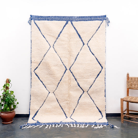 5x8 ft Handmade Amazigh Rug ⵜⵉⴷⵔⵓⵡⵛⵉⵏ. FREE SHIPPING