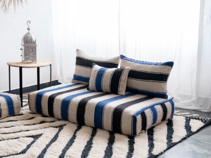 2x4ft Handmade Amazigh Vintage Sofa ⵉⵣⵉⴼⴼⴰⴽ.