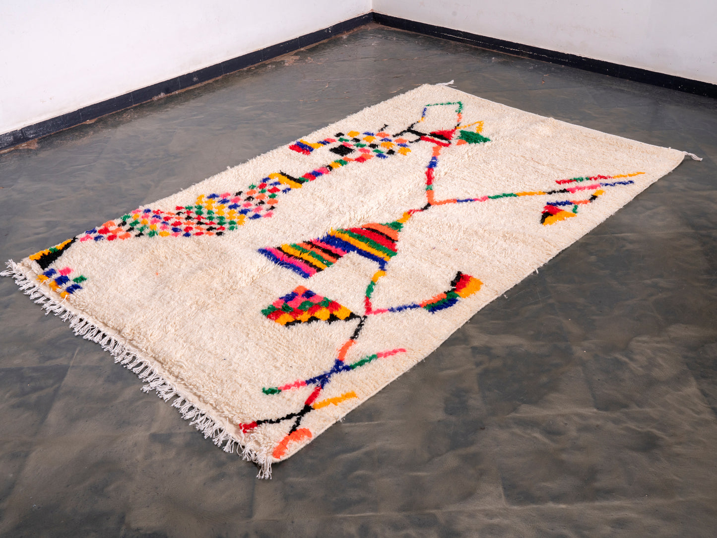 5x8 ft Handmade Amazigh Rug Lia ⵢⴰⵣ. FREE SHIPPING