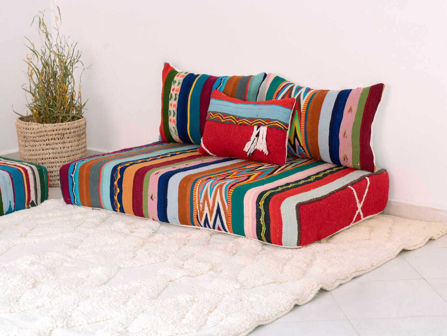 2*4ft Handmade Amazigh Vintage Sofa Ouzoud ⴰⵓⵔⵉⵏⵊ. FREE SHIPPING