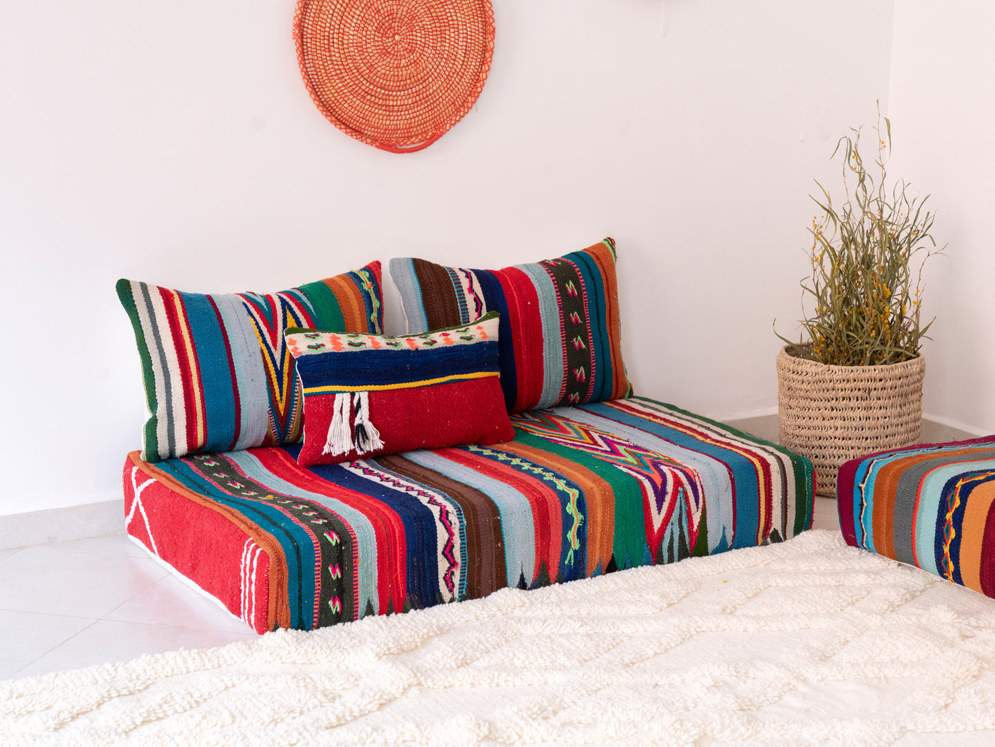 2*4ft Handmade Amazigh Vintage Sofa Ouzoud ⴰⵓⵔⵉⵏⵊ. FREE SHIPPING