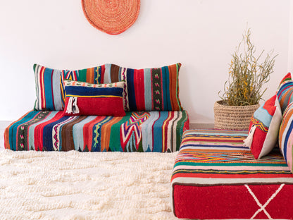 2*4ft Handmade Amazigh Vintage Sofa Ouzoud ⴰⵓⵔⵉⵏⵊ.