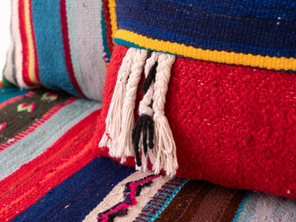 2*4ft Handmade Amazigh Vintage Sofa Ouzoud ⴰⵓⵔⵉⵏⵊ.