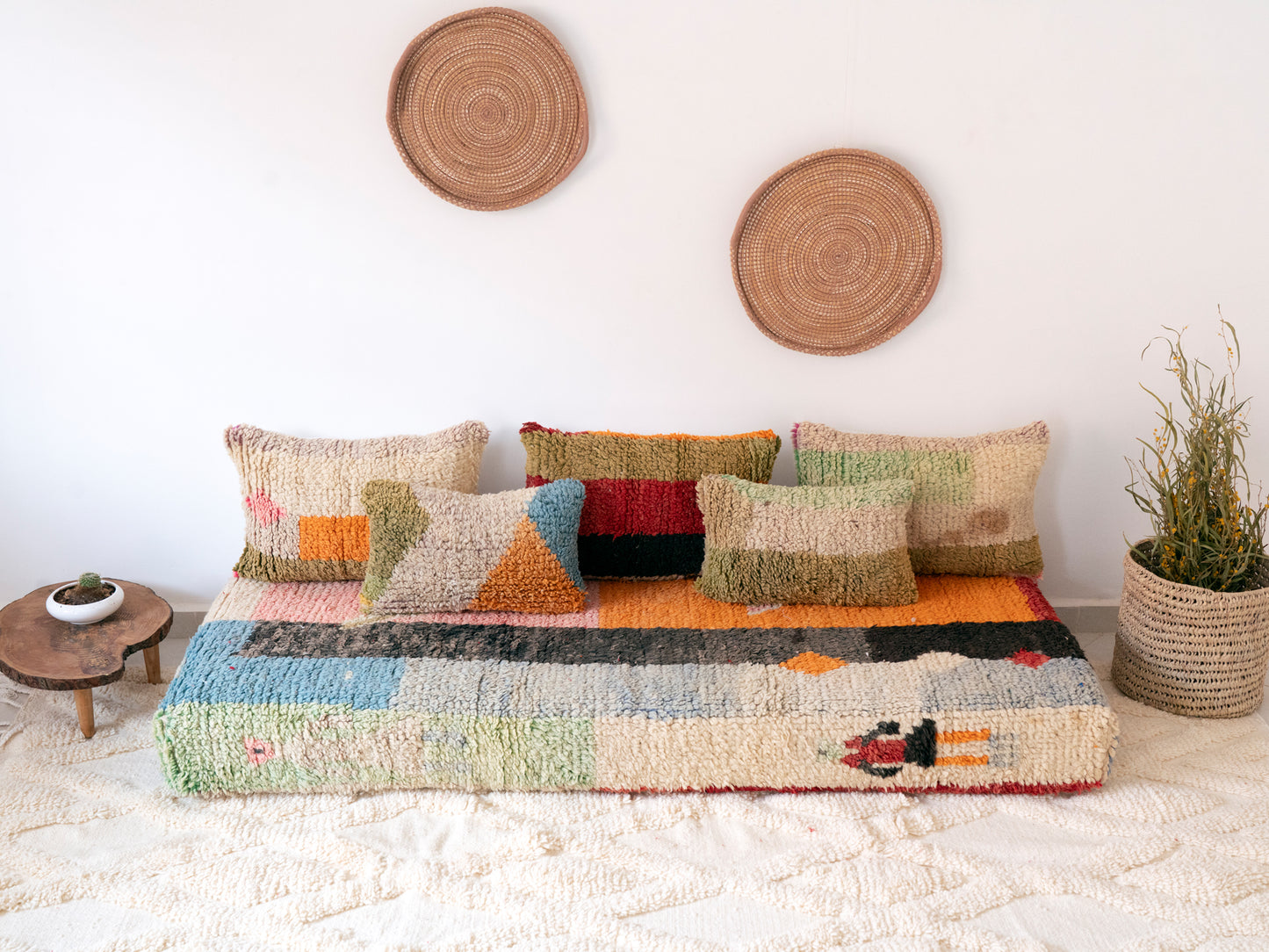 7ft Handmade Amazigh Vintage Sofa Taghazout ⵉⵣⵉⴼⴼⴰⴽ. FREE SHIPPING