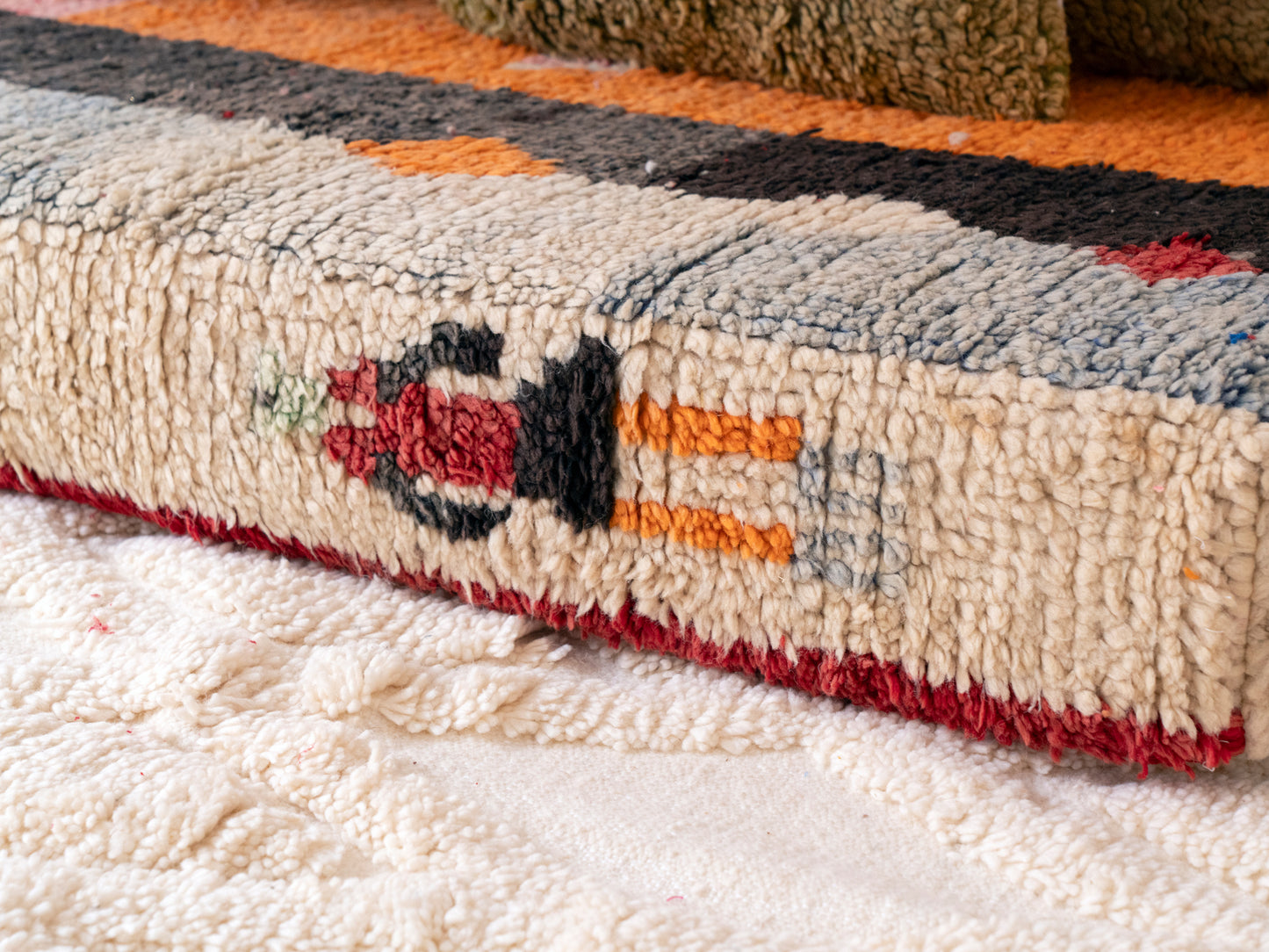 7ft Handmade Amazigh Vintage Sofa Taghazout ⵉⵣⵉⴼⴼⴰⴽ. FREE SHIPPING