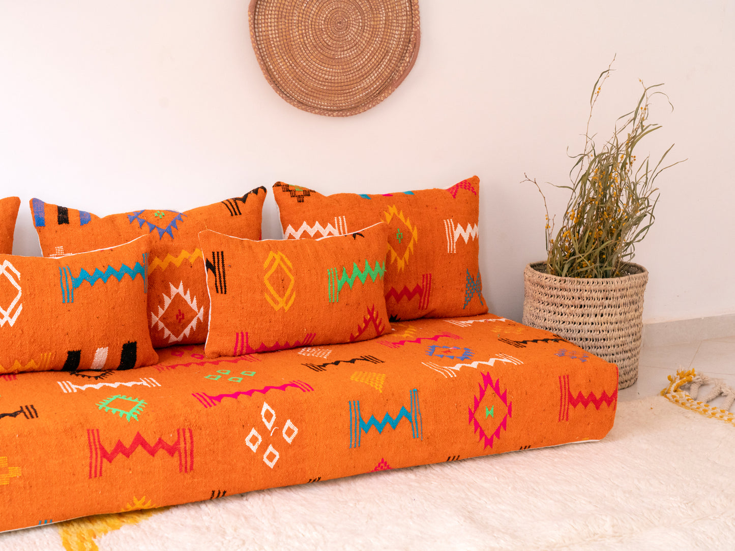 6ft Handmade Amazigh Vintage Sofa Moha ⴰⵓⵔⵉⵏⵊ. FREE SHIPPING