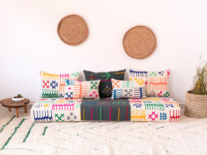 180cm/6ft Handmade Amazigh Vintage Sofa Azla ⴰⵓⵔⵉⵏⵊ