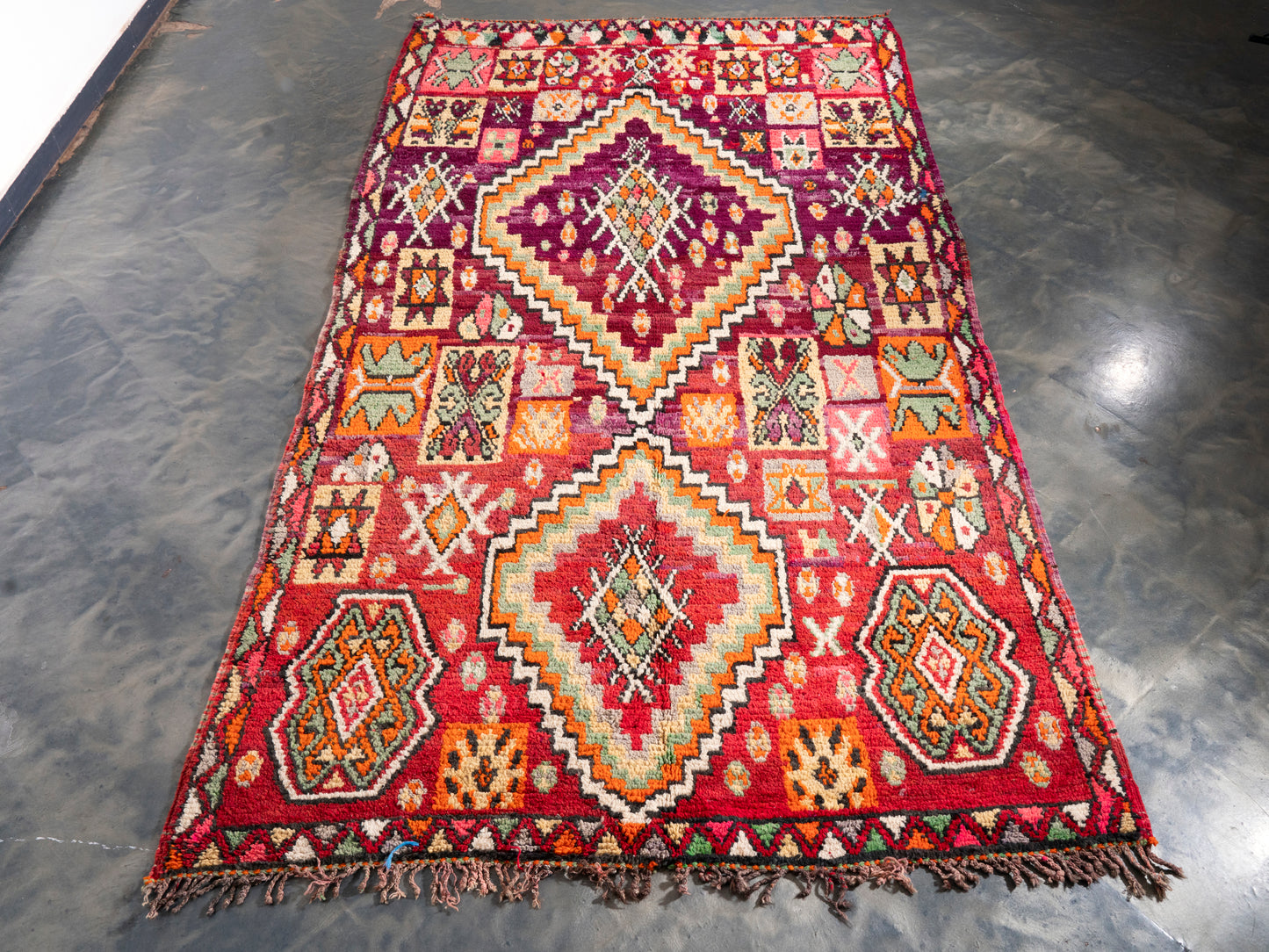 5x10 ft Large Handmade Amazigh Vintage Rug Kahina ⴰⴼⵓⵍⴽⵉ. FREE SHIPPING