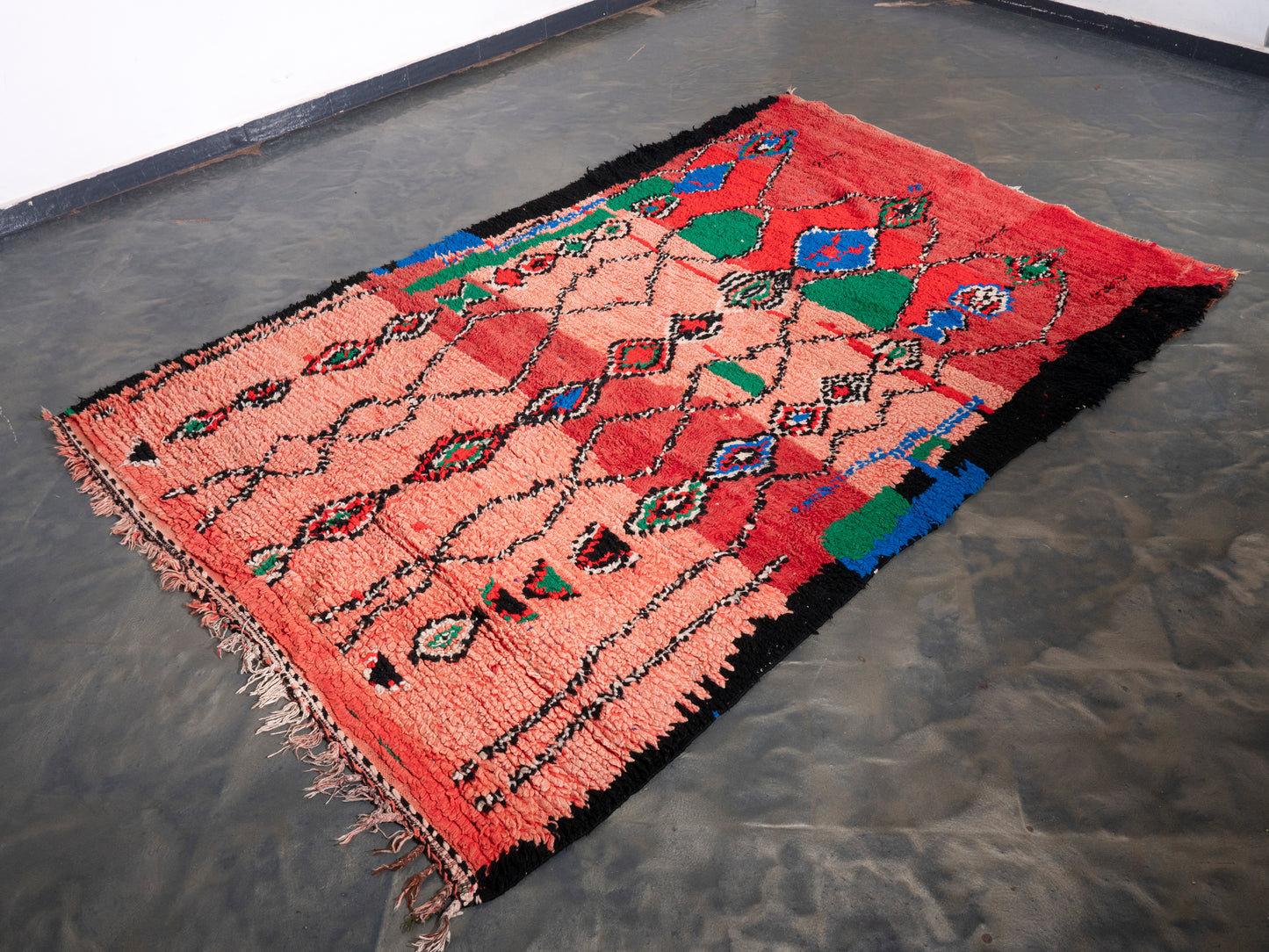 5x8 Handmade Vintage Amazigh Rug Titrit ⵢⴰⵣ. FREE SHIPPING