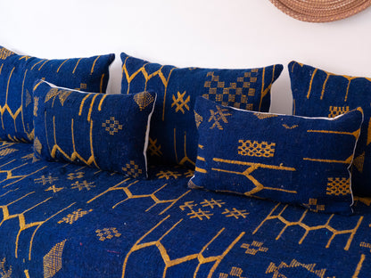 6ft Handmade Amazigh Sofa Hlima ⴰⵓⵔⵉⵏⵊ. FREE SHIPPING