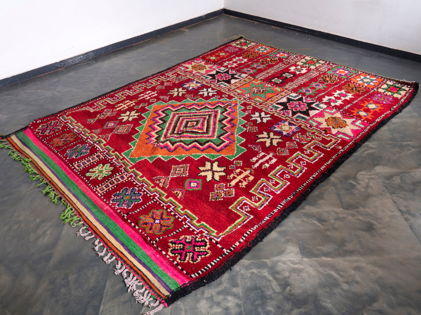 7x10 ft Large Handmade Amazigh Vintage Rug Akchour ⵜⴰⴼⵍⴻⵙⵜ. FREE SHIPPING