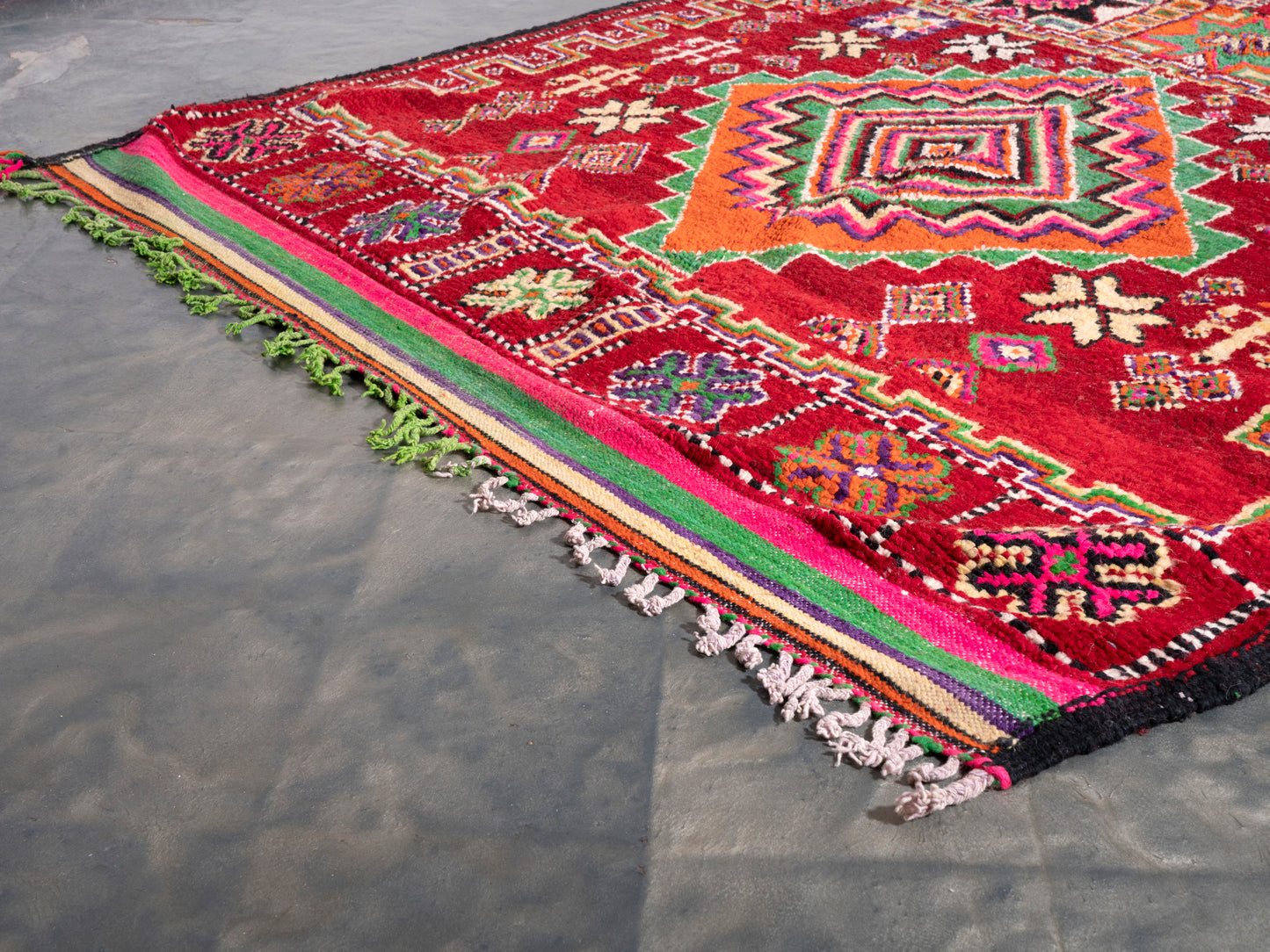 7x10 ft Large Handmade Amazigh Vintage Rug Akchour ⵜⴰⴼⵍⴻⵙⵜ. FREE SHIPPING