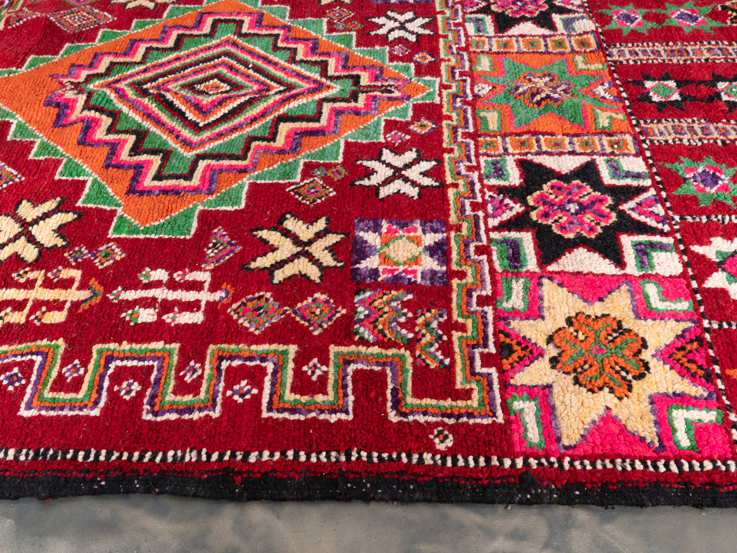 7x10 ft Large Handmade Amazigh Vintage Rug Akchour ⵜⴰⴼⵍⴻⵙⵜ. FREE SHIPPING