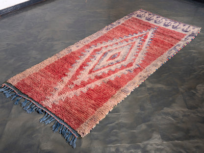 4x8 ft Handmade Amazigh Vintage Rug ⵜⴰⴼⵍⴻⵙⵜ. FREE SHIPPING