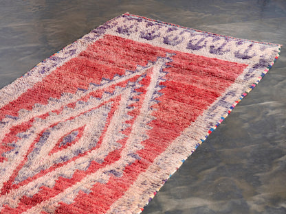 4x8 ft Handmade Amazigh Vintage Rug ⵜⴰⴼⵍⴻⵙⵜ. FREE SHIPPING