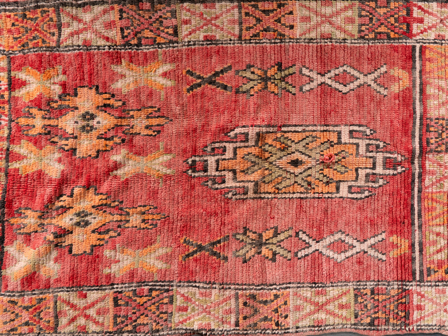 4x6 Handmade Vintage Amazigh Rug Amalou ⵢⴰⵣ. FREE SHIPPING