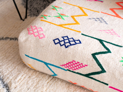 4ft Handmade Amazigh Vintage Sofa Lia ⵢⴰⵣ. FREE SHIPPING