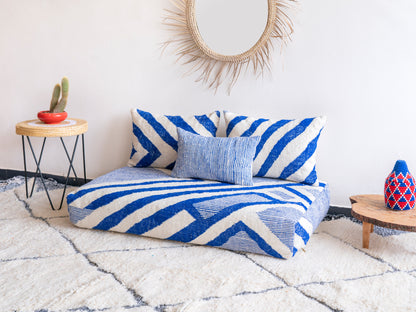 4ft Handmade Amazigh Vintage Sofa Azulay ⵢⴰⵣ. FREE SHIPPING