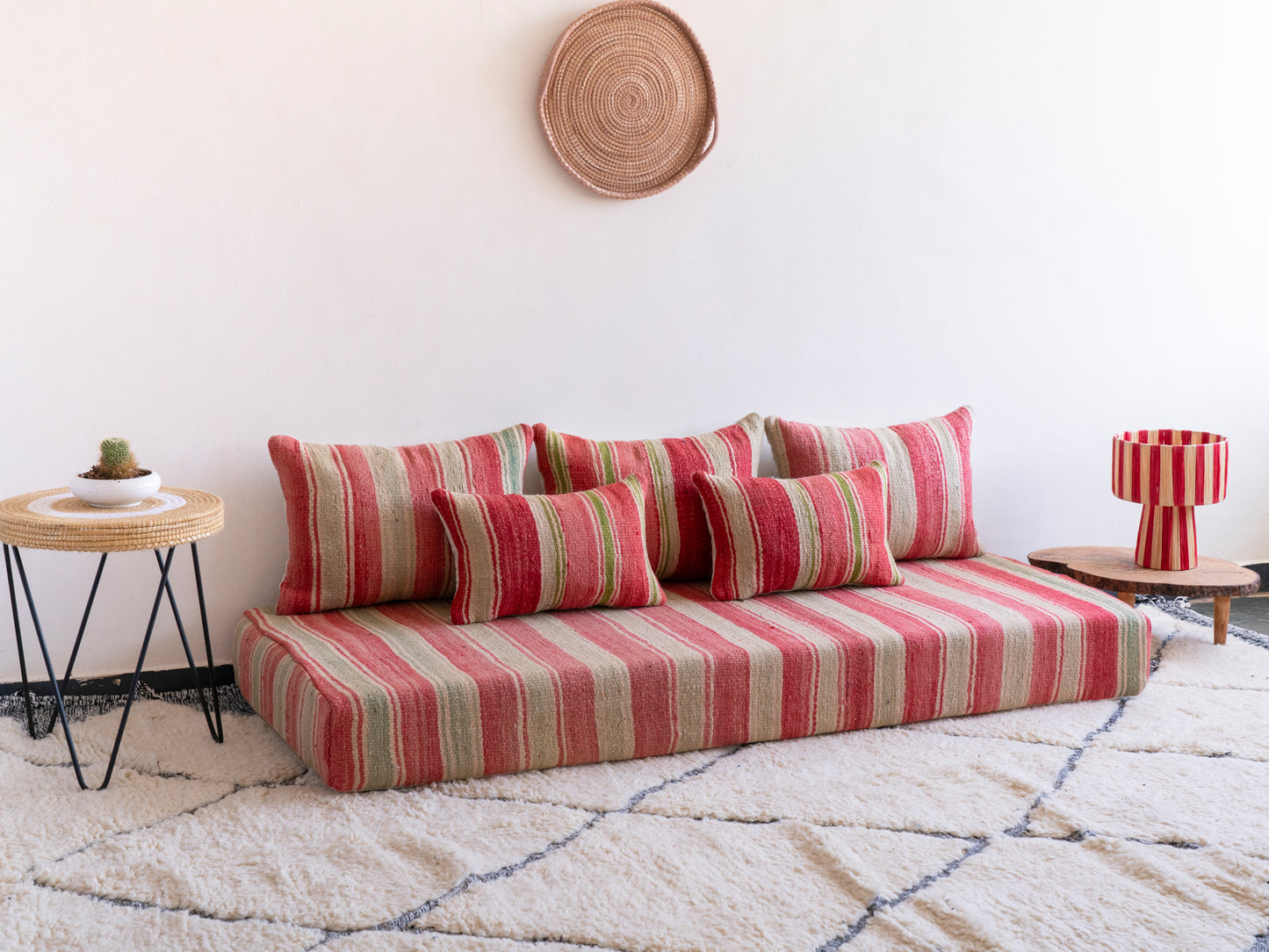 6ft Handmade Amazigh Vintage Sofa Tadart ⴰⵓⵔⵉⵏⵊ. FREE SHIPPING