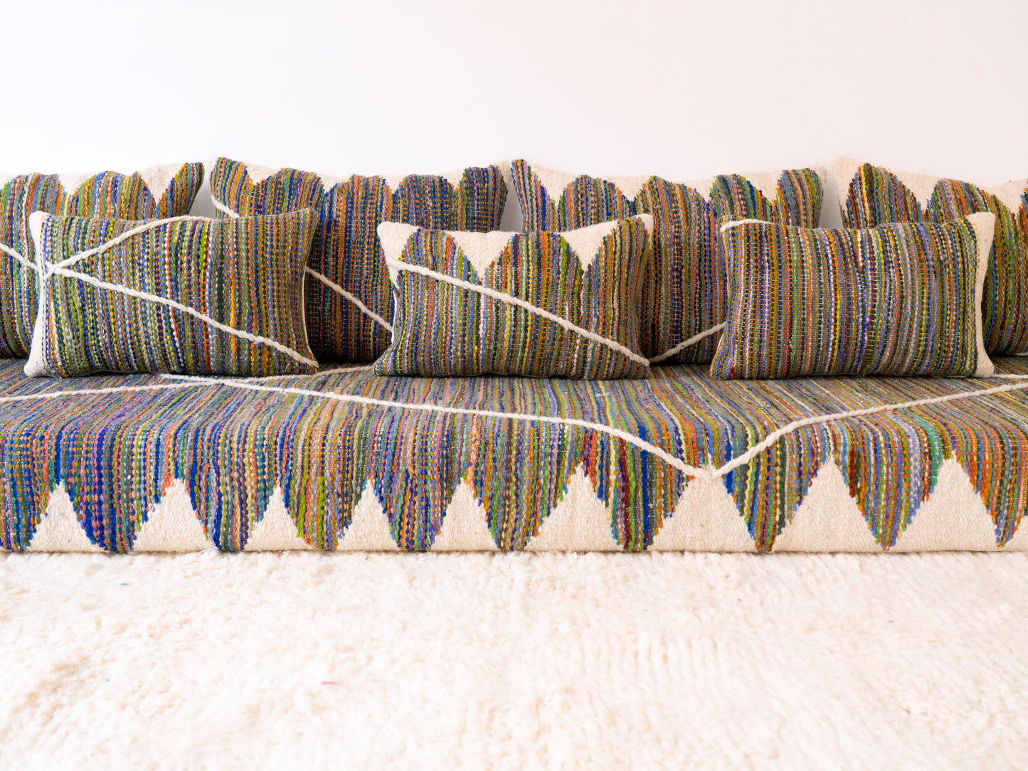 240cm/8ft Handmade Amazigh Tasanou Sofa ⵜⴰⴼⵍⴻⵙⵜ