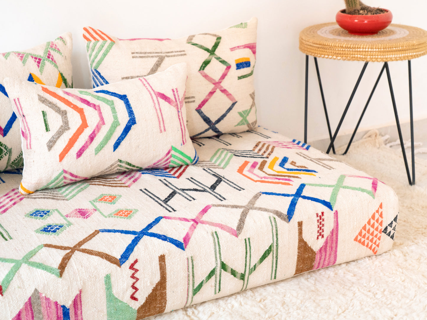 180cm/6ft Handmade Amazigh Amoud Sofa ⵜⴰⴼⵍⴻⵙⵜ