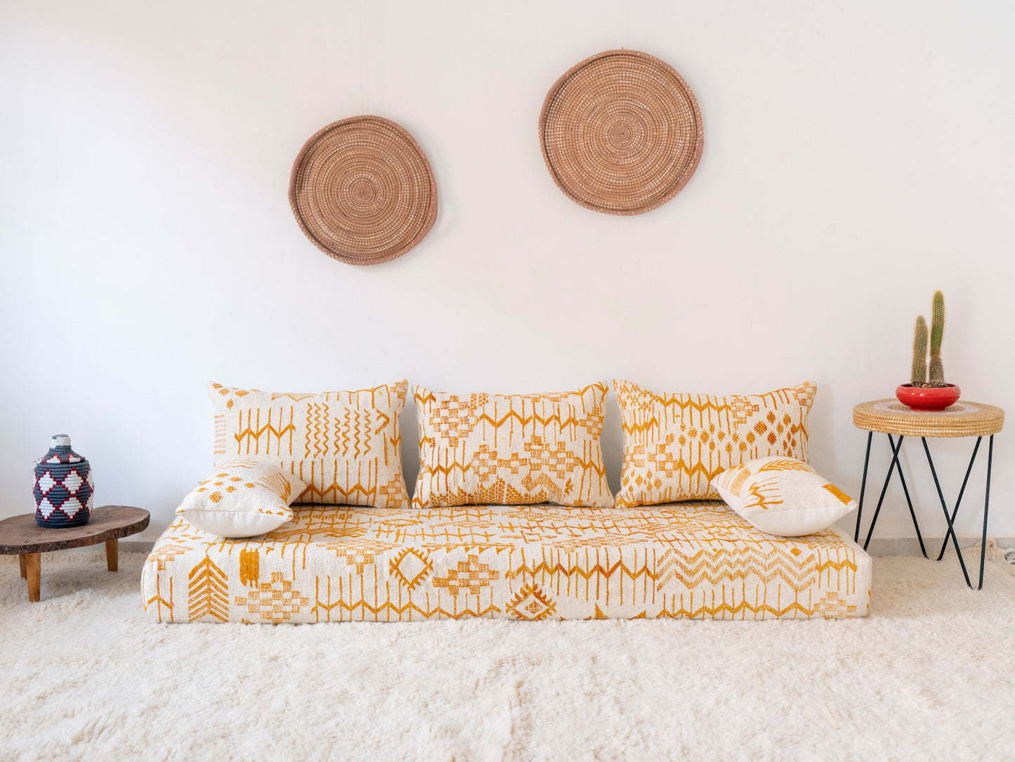 180cm/6ft Handmade Amazigh Tamzgha Sofa ⵜⴰⴼⵍⴻⵙⵜ