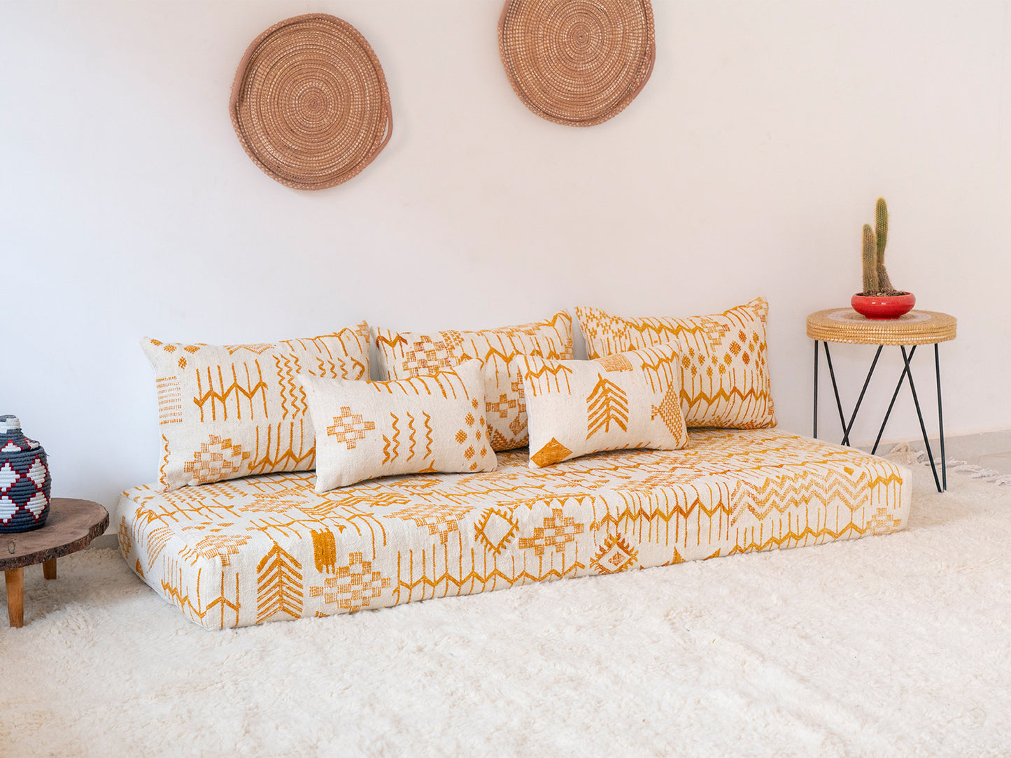 180cm/6ft Handmade Amazigh Tamzgha Sofa ⵜⴰⴼⵍⴻⵙⵜ