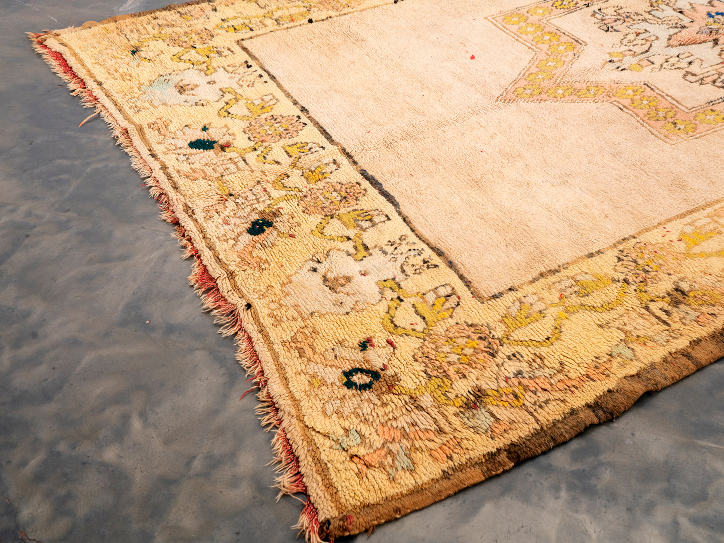 7x10 ft Large Handmade Amazigh Vintage Rug Akchour ⵜⴰⴼⵍⴻⵙⵜ. FREE SHIPPING