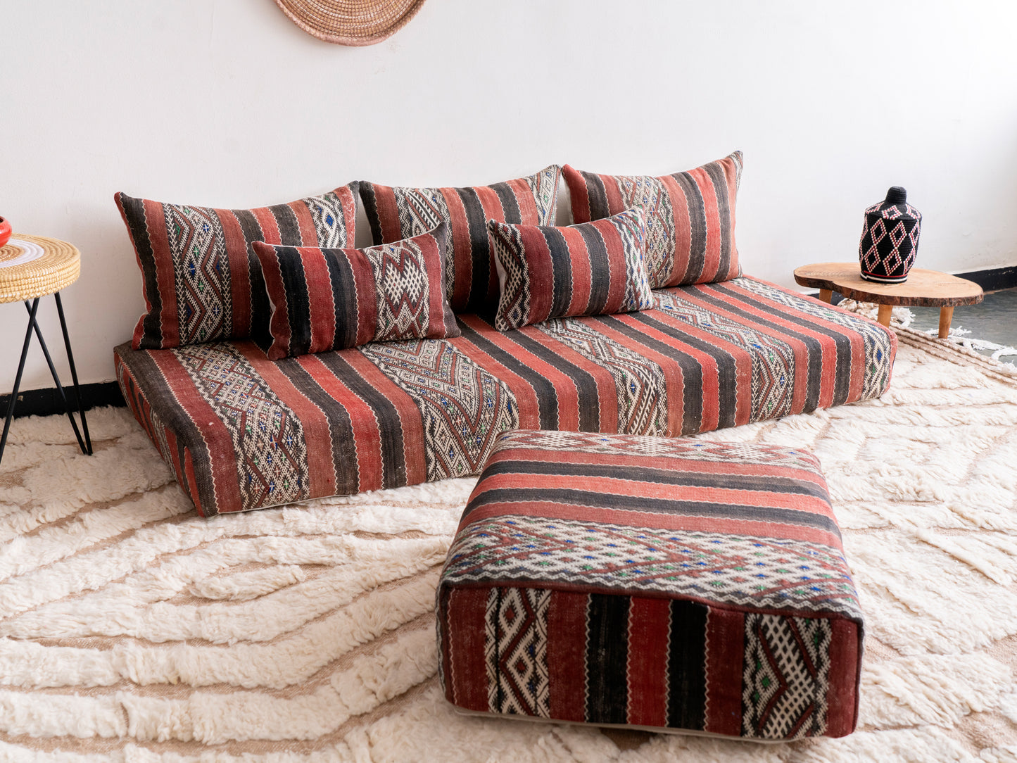 6ft Handmade Amazigh Vintage Sofa Nouh ⴰⵓⵔⵉⵏⵊ. FREE SHIPPING