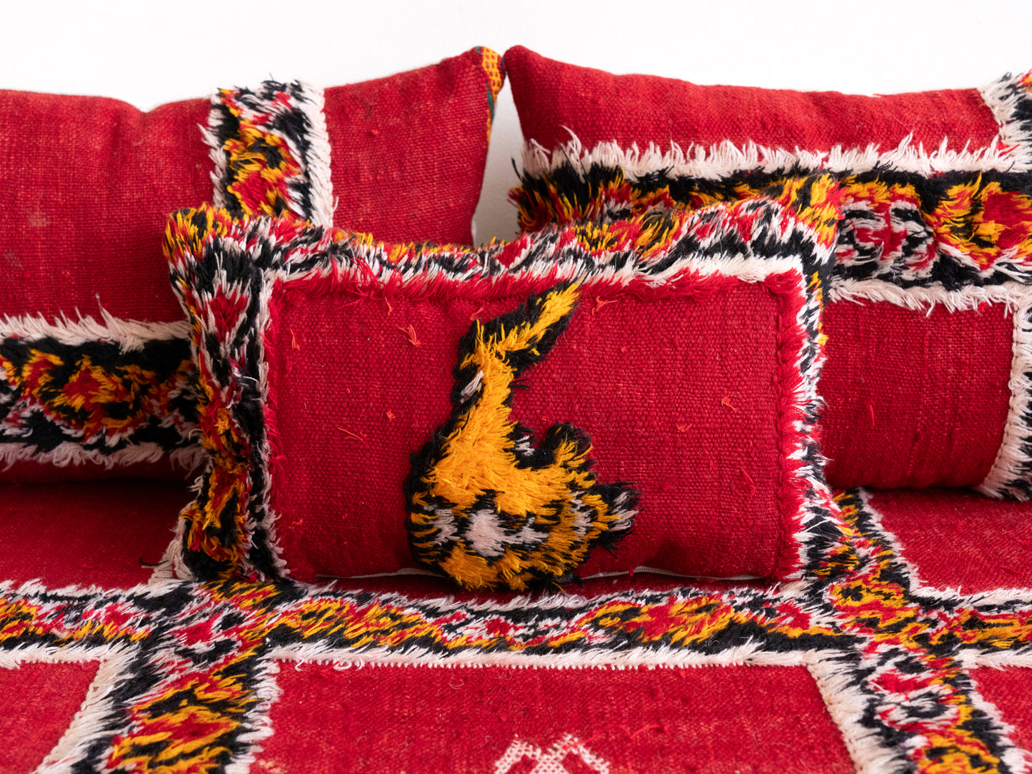 4ft Handmade Amazigh Illino Sofa ⵜⴰⴼⵍⴻⵙⵜ. FREE SHIPPING