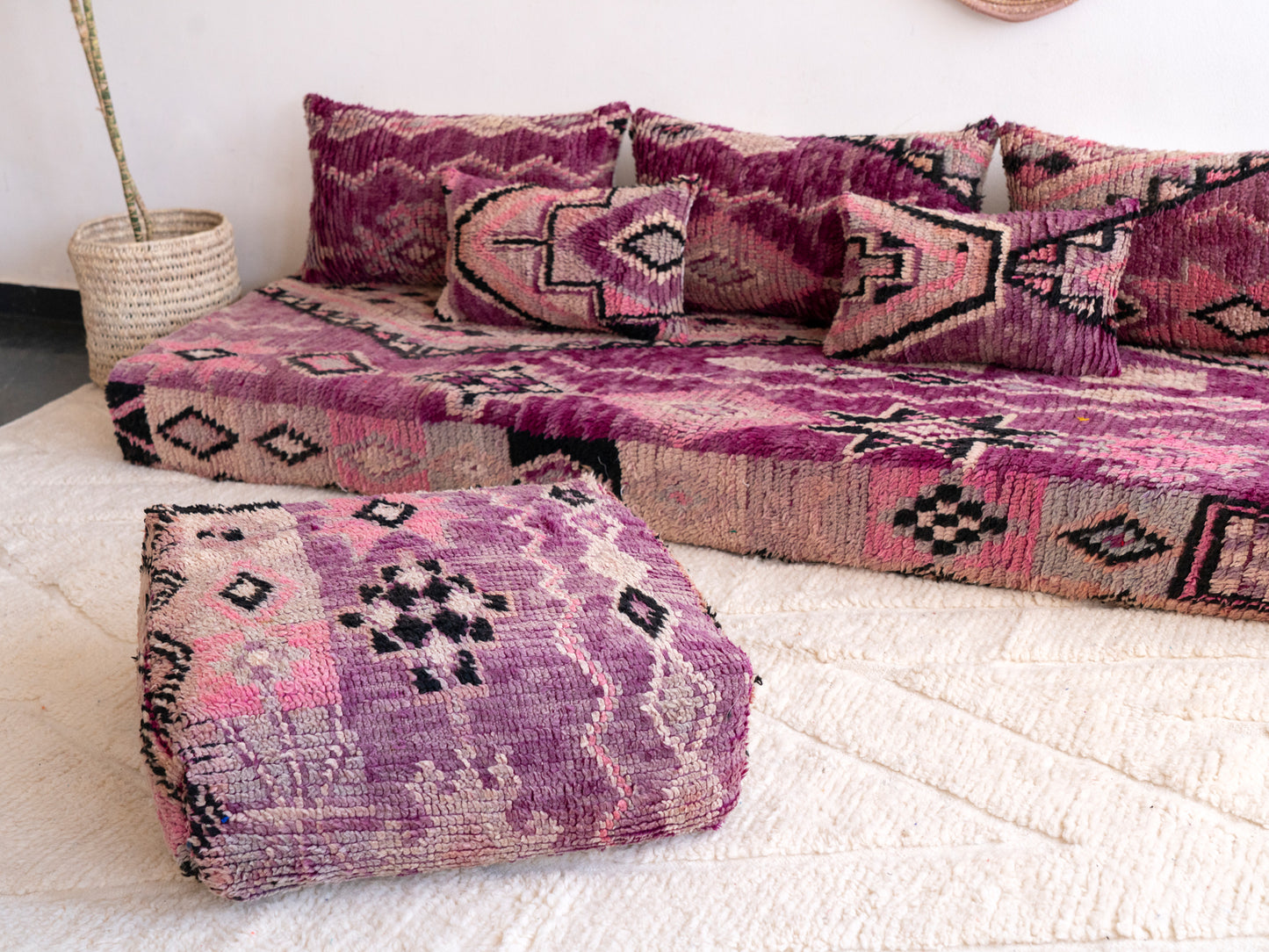 7ft Handmade Amazigh Vintage Sofa Mouha ⴰⵓⵔⵉⵏⵊ. FREE SHIPPING