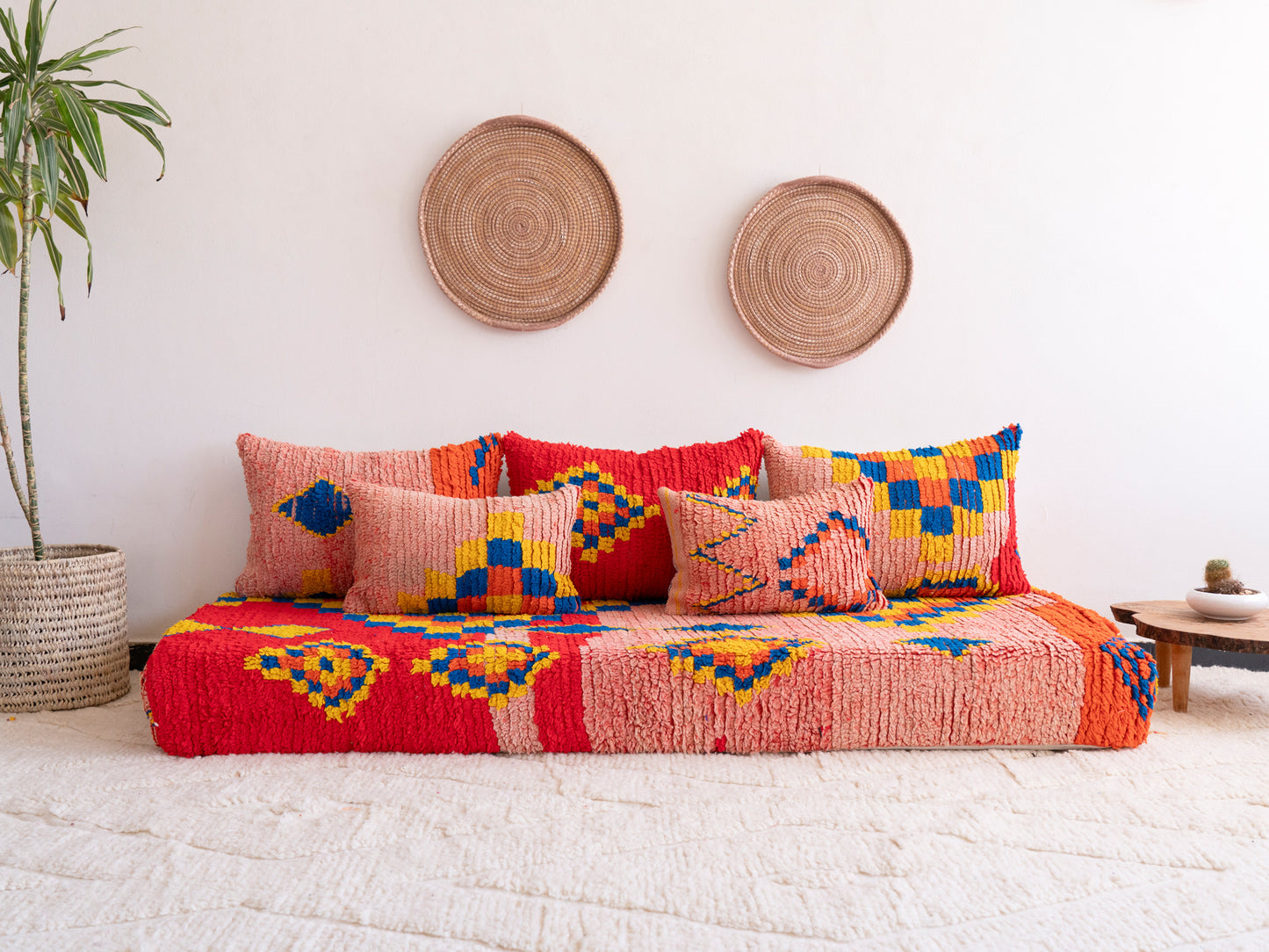 6ft Handmade Amazigh Vintage Sofa Imouzer ⴰⵓⵔⵉⵏⵊ. FREE SHIPPING