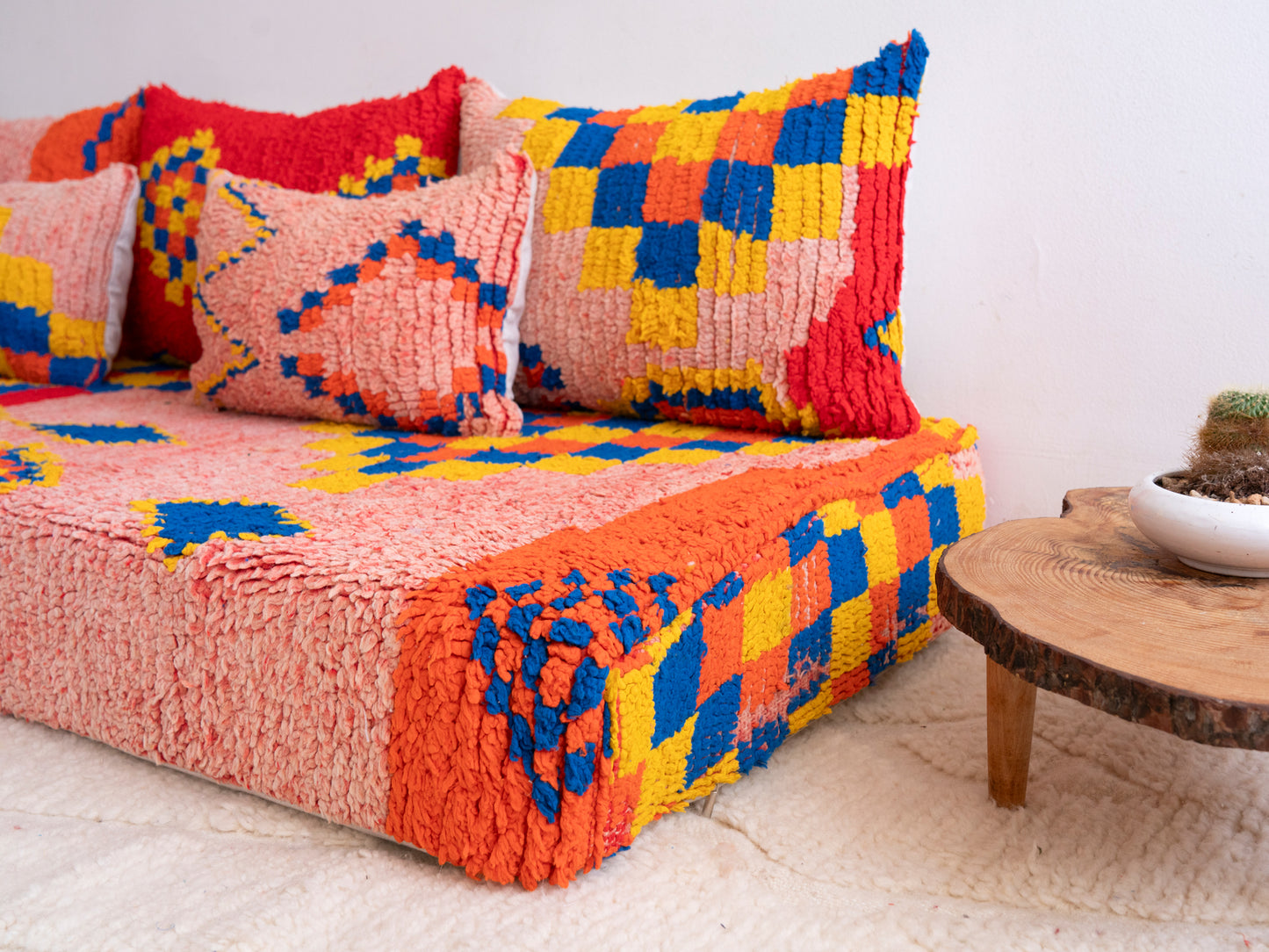 6ft Handmade Amazigh Vintage Sofa Imouzer ⴰⵓⵔⵉⵏⵊ. FREE SHIPPING