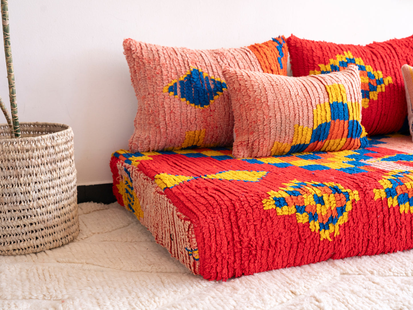 6ft Handmade Amazigh Vintage Sofa Imouzer ⴰⵓⵔⵉⵏⵊ. FREE SHIPPING