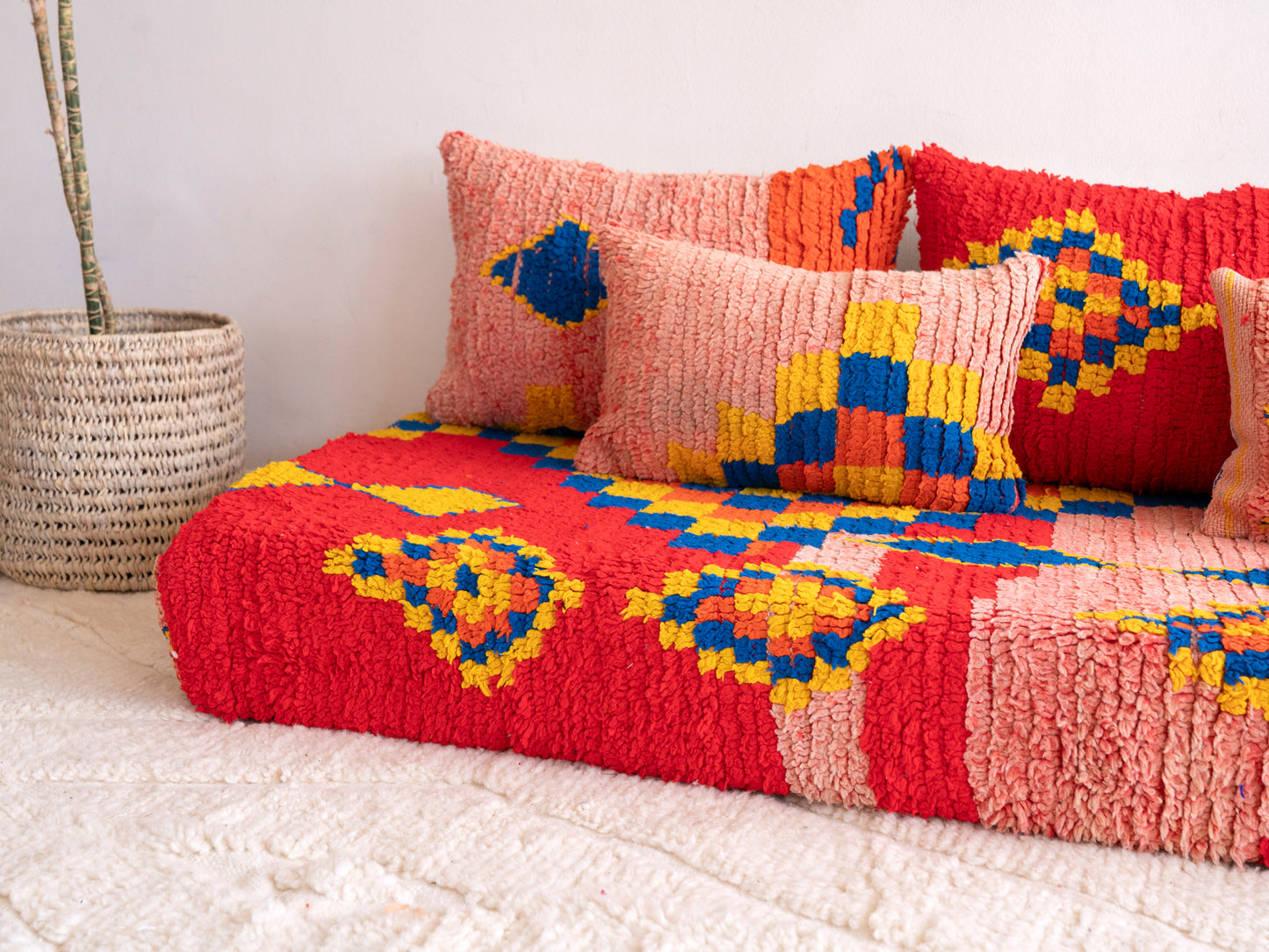 6ft Handmade Amazigh Vintage Sofa Imouzer ⴰⵓⵔⵉⵏⵊ. FREE SHIPPING