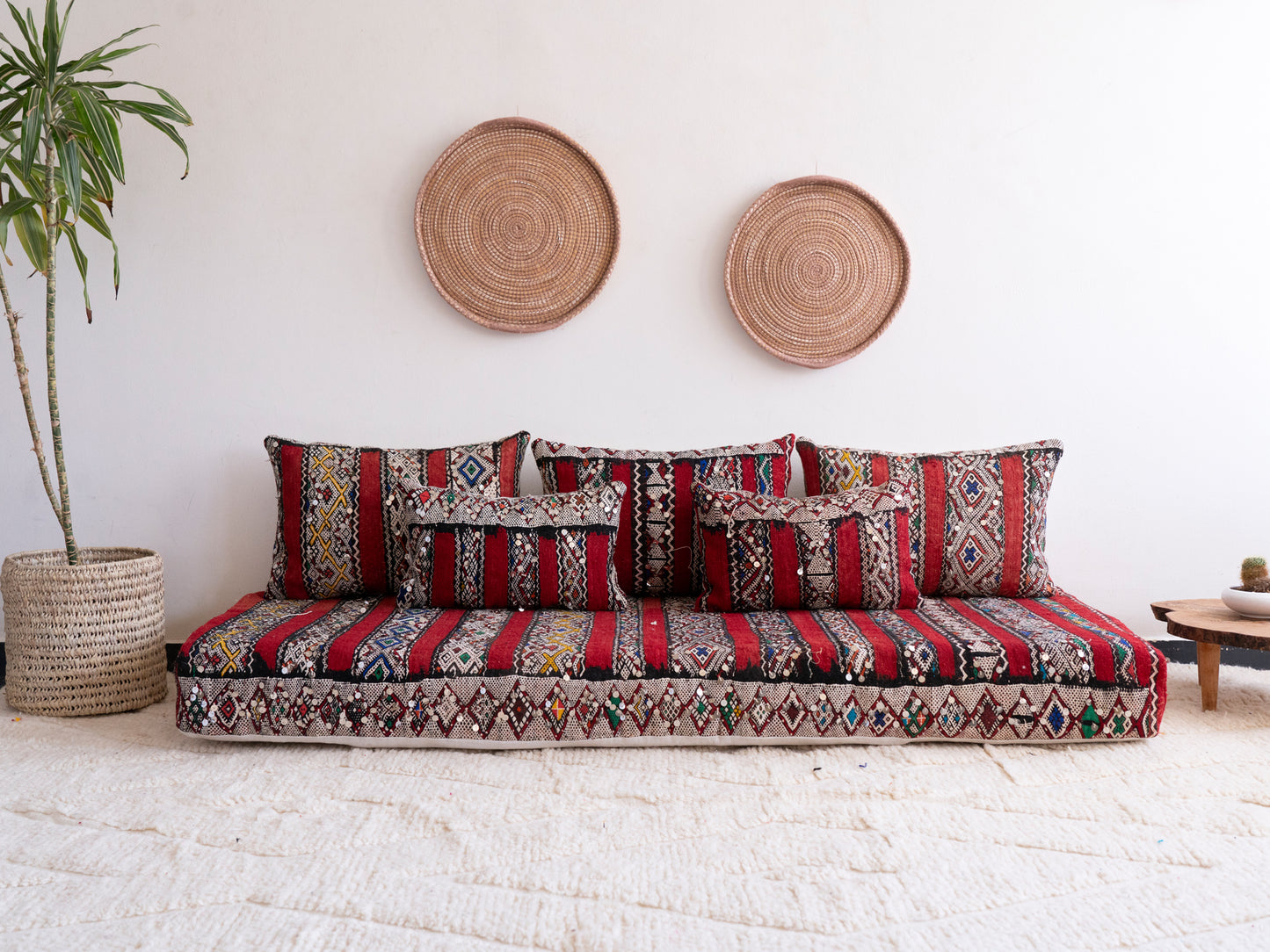 6ft Handmade Amazigh Vintage Sofa Tamzgha ⴰⵓⵔⵉⵏⵊ. FREE SHIPPING