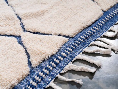 5x8 ft Handmade Amazigh Rug ⵜⵉⴷⵔⵓⵡⵛⵉⵏ. FREE SHIPPING
