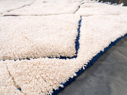 5x8 ft Handmade Amazigh Rug ⵜⵉⴷⵔⵓⵡⵛⵉⵏ. FREE SHIPPING