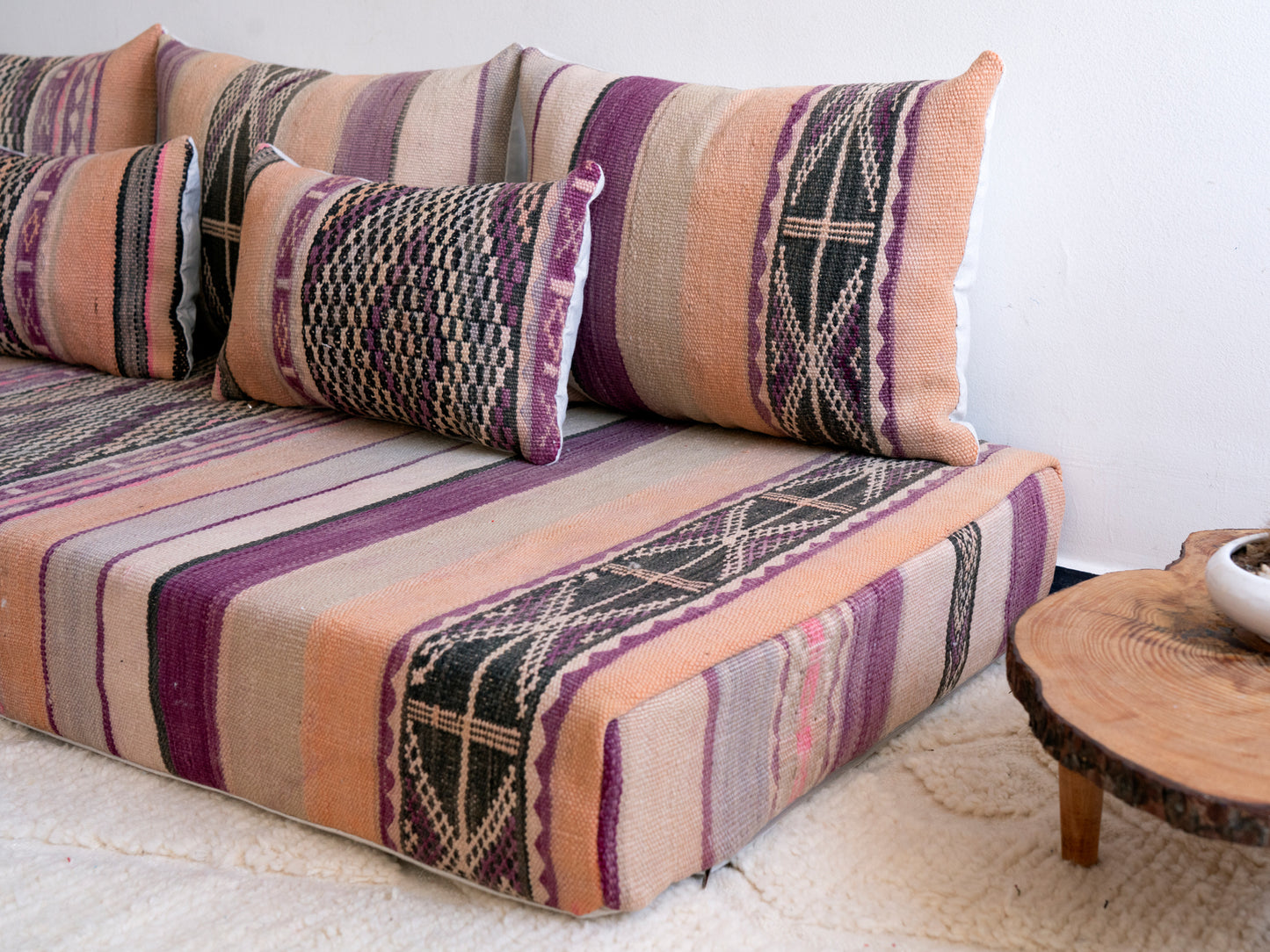 6ft Handmade Amazigh Vintage Sofa Azrou ⴰⵓⵔⵉⵏⵊ. FREE SHIPPING