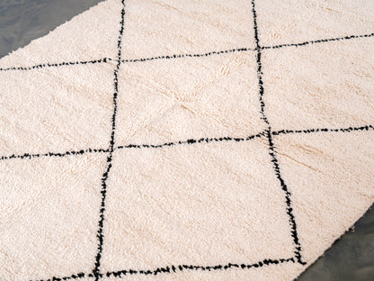 5x7 ft Handmade Amazigh Rug ⵜⵉⴷⵔⵓⵡⵛⵉⵏ. FREE SHIPPING