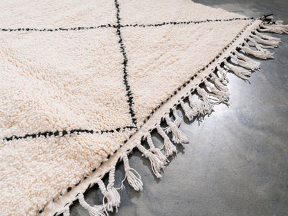 5x7 ft Handmade Amazigh Rug ⵜⵉⴷⵔⵓⵡⵛⵉⵏ. FREE SHIPPING