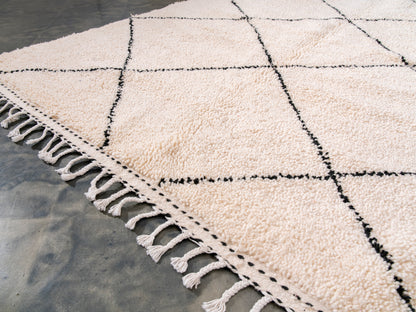 5x7 ft Handmade Amazigh Rug ⵜⵉⴷⵔⵓⵡⵛⵉⵏ. FREE SHIPPING