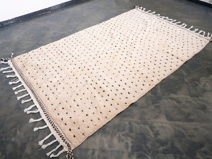5x8 ft Handmade Rug Amazigh Beni Ourain ⴰⵏⵉⵔ. FREE SHIPPING