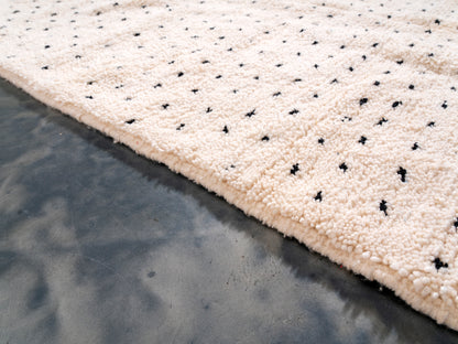 5x8 ft Handmade Rug Amazigh Beni Ourain ⴰⵏⵉⵔ. FREE SHIPPING