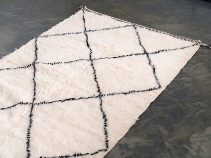 5x8 ft Handmade Rug Amazigh Beni Ourain ⵉⵍⵍⵉ. FREE SHIPPING
