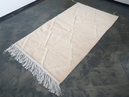 5x7 ft Handmade Rug Amazigh Beni Ourain ⵜⵉⵜⵔⵉⵜ. FREE SHIPPING